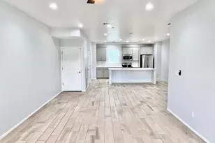 3434 N Longview Ave, Phoenix, AZ 85014 - Photo 11