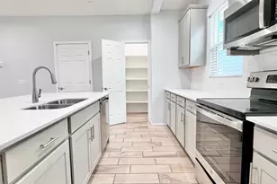 3434 N Longview Ave, Phoenix, AZ 85014 - Photo 1