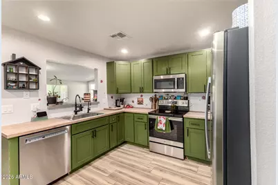 18026 N 34th Avenue, Phoenix, AZ 85053 - Photo 7