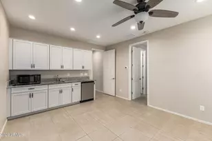 7732 W Agora Ln, Phoenix, AZ 85043 - Photo 17