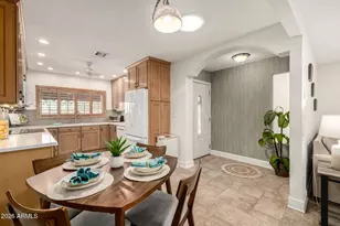 4748 N 75th Pl, Scottsdale, AZ 85251 - Photo 11