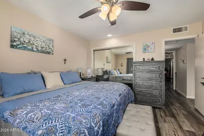 11154 W Emerald Drive, Sun City, AZ 85351 - Photo 17