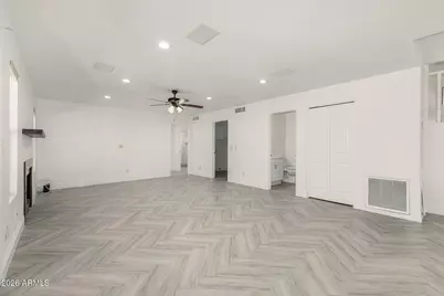 16236 N 51st Street, Scottsdale, AZ 85254 - Photo 11