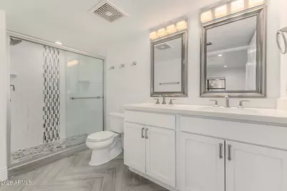 16236 N 51st Street, Scottsdale, AZ 85254 - Photo 31