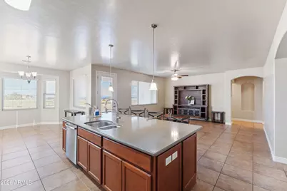 6592 E Saddlehorn Circle, Hereford, AZ 85615 - Photo 11