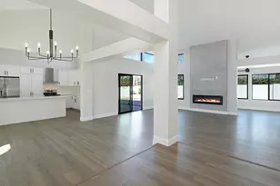 1960 E Krista Way, Tempe, AZ 85284 - Photo 7