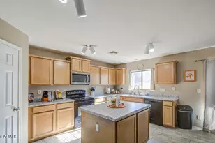 43269 W Blazen Trail, Maricopa, AZ 85138 - Photo 11