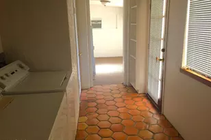 1125 S Stratton Ln, Tempe, AZ 85281 - Photo 9