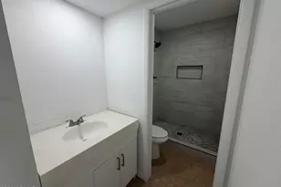 7602 W College Dr, Phoenix, AZ 85033 - Photo 7