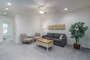 1963 W Desert Hollow Dr, Phoenix, AZ 85085 - Photo 15