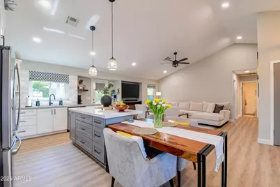 3637 W Kesler Lane, Chandler, AZ 85226 - Photo 11