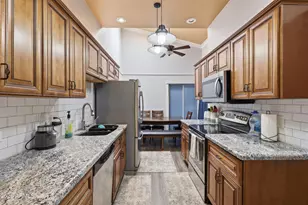 629 N Mesa Dr, Mesa, AZ 85201 - Photo 9