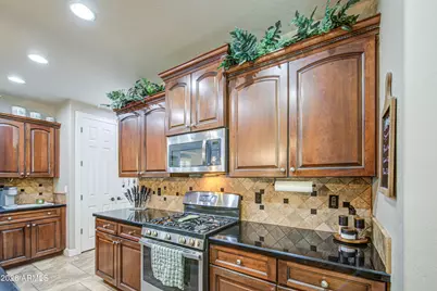 16146 W Devonshire Avenue, Goodyear, AZ 85395 - Photo 5