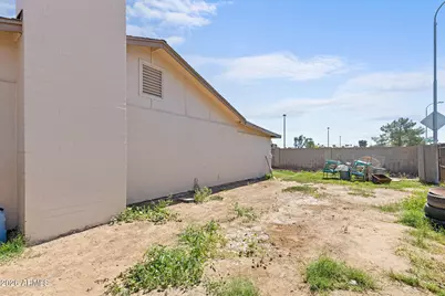 4955 W Golden Lane, Glendale, AZ 85302 - Photo 25
