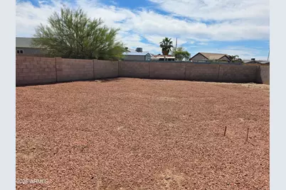 10259 W San Lazaro Drive, Arizona City, AZ 85123 - Photo 15