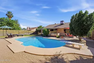 4302 E Acoma Dr, Phoenix, AZ 85032 - Photo 11