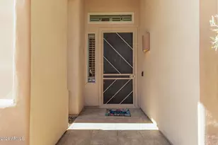 22256 N 55th St, Phoenix, AZ 85054 - Photo 3