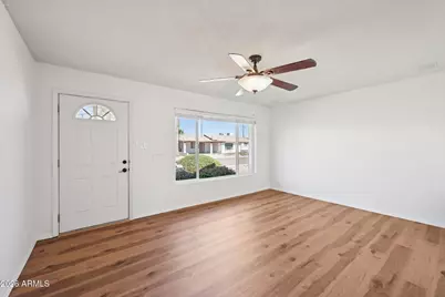 8401 E Wilshire Drive, Scottsdale, AZ 85257 - Photo 3