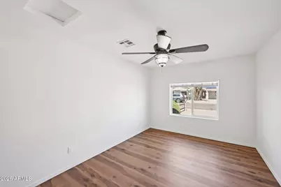 8401 E Wilshire Drive, Scottsdale, AZ 85257 - Photo 17