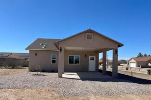 702 N Catherine Ave, Douglas, AZ 85607 - Photo 1