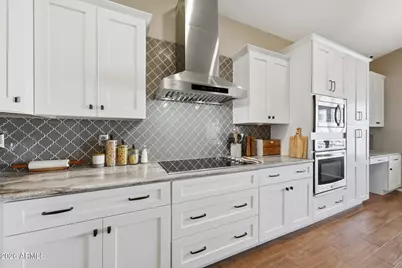 12938 W Monterey Way, Avondale, AZ 85392 - Photo 11