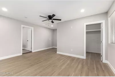 8733 W Turney Avenue, Phoenix, AZ 85037 - Photo 17