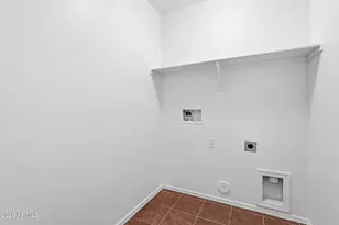 5305 S 27th Dr, Phoenix, AZ 85041 - Photo 25