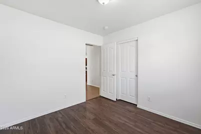 5305 S 27th Drive, Phoenix, AZ 85041 - Photo 13