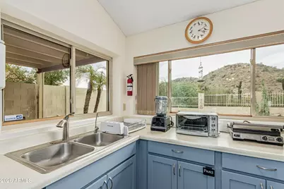 9426 S 43rd Place, Phoenix, AZ 85044 - Photo 7