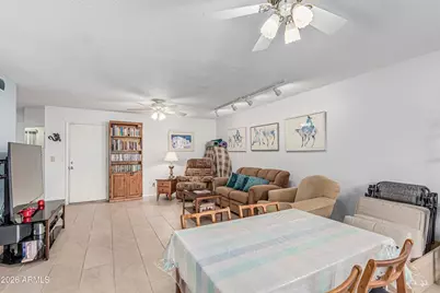 9426 S 43rd Place, Phoenix, AZ 85044 - Photo 3