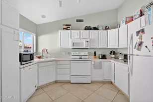 1258 E Manor Dr, Casa Grande, AZ 85122 - Photo 11