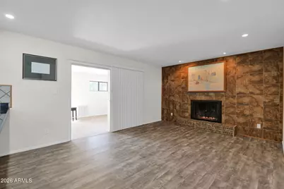 3833 E Desert Cove Avenue, Phoenix, AZ 85028 - Photo 11