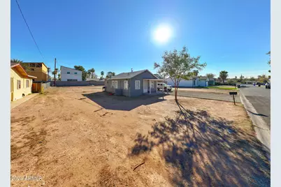 2627 N 30th Place, Phoenix, AZ 85008 - Photo 17