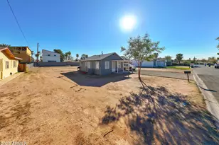 2627 N 30th Pl, Phoenix, AZ 85008 - Photo 17