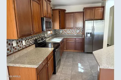 381 S 165th Drive, Goodyear, AZ 85338 - Photo 5