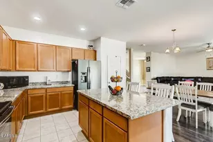 6144 W Freeway Ln, Glendale, AZ 85302 - Photo 7