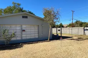 2642 N 31st St, Phoenix, AZ 85008 - Photo 47