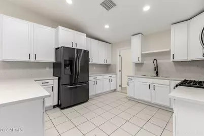 4743 W Cypress Street, Phoenix, AZ 85035 - Photo 9