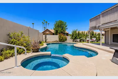 7221 W Windrose Drive, Peoria, AZ 85381 - Photo 3