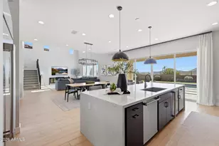 2209 E Fallen Leaf Ln, Phoenix, AZ 85024 - Photo 11