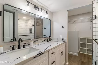 1449 E Highland Avenue #25, Phoenix, AZ 85014 - Photo 11