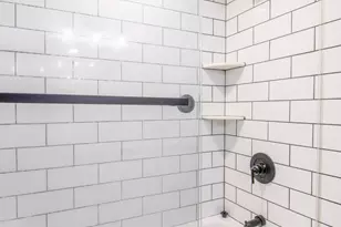 1449 E Highland Ave, Phoenix, AZ 85014 - Photo 17