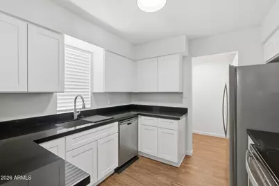 231 N Robson #Apt 7, Mesa, AZ 85201 - Photo 1