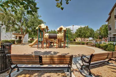 105 W Commerce Court, Gilbert, AZ 85233 - Photo 21