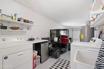 11069 W Fargo Drive, Sun City, AZ 85351 - Photo 35