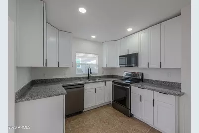 810 N Center Avenue, Casa Grande, AZ 85122 - Photo 11