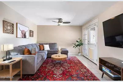 7501 E Minnezona Avenue, Scottsdale, AZ 85251 - Photo 13