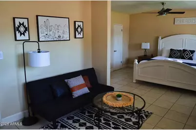 7501 E Minnezona Avenue, Scottsdale, AZ 85251 - Photo 23