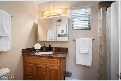 7501 E Minnezona Avenue, Scottsdale, AZ 85251 - Photo 17