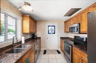 7501 E Minnezona Ave, Scottsdale, AZ 85251 - Photo 3